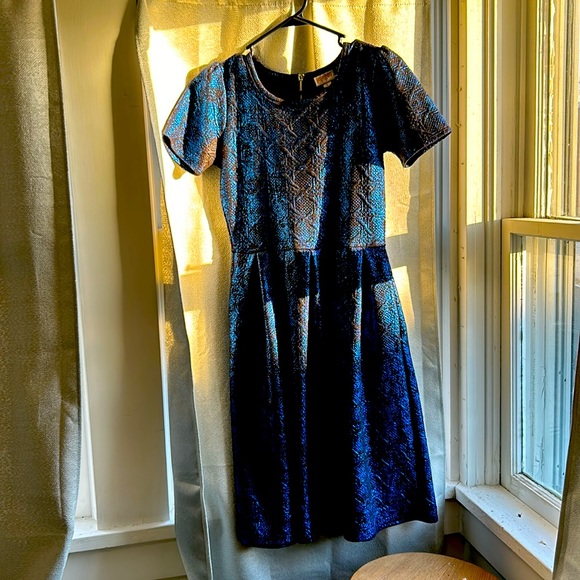 LuLaRoe Dresses & Skirts - Elegant LuLaRoe Amelia